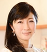 講 師 経沢 香保子